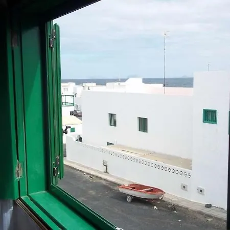Sleeps 6 Wifi