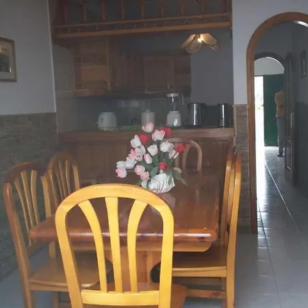 Sleeps 6 Wifi * La Costa