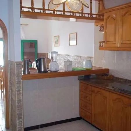 Sleeps 6 Wifi La Costa